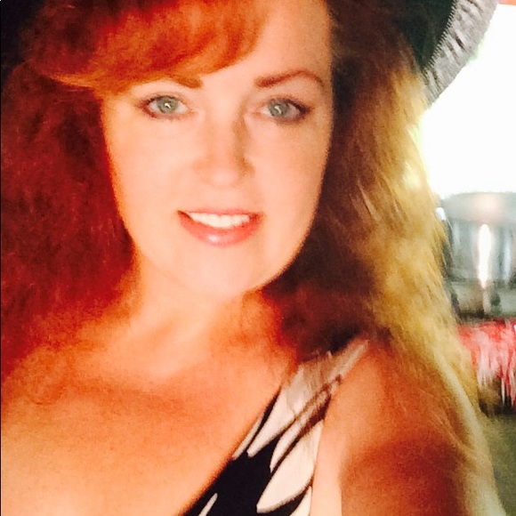 5⭐️ fast shipping Posh ambassador Raytchell - Picture 5 of 15